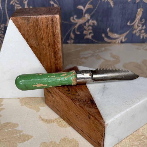 Vintage A&J Apple Corer, Potato Peeler, Green Wood Handle Primitive - Picture 1 of 6